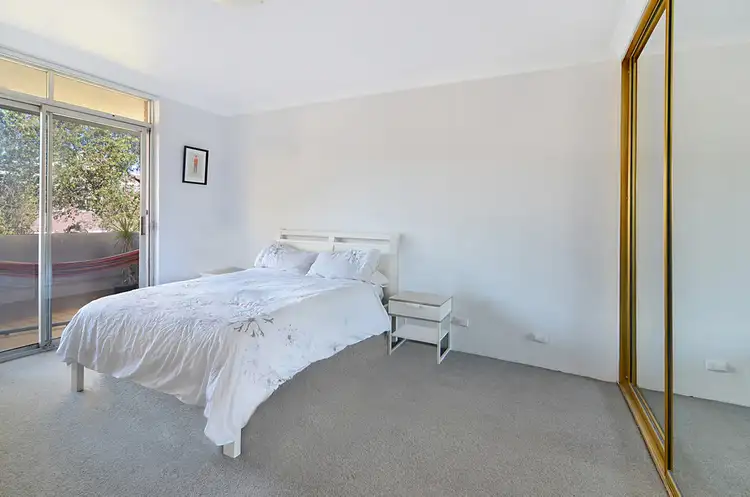 Fifth view of Homely apartment listing, 4/73 Penkivil Street, Bondi NSW 2026