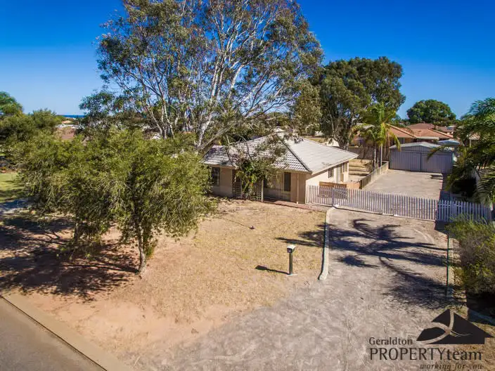14 Mugana Crescent, Waggrakine WA 6530