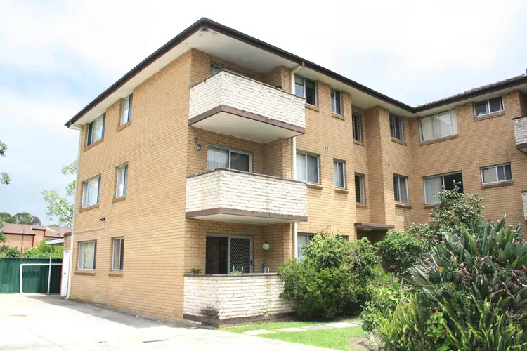 2/48 Ingleburn Rd, Ingleburn NSW 2565