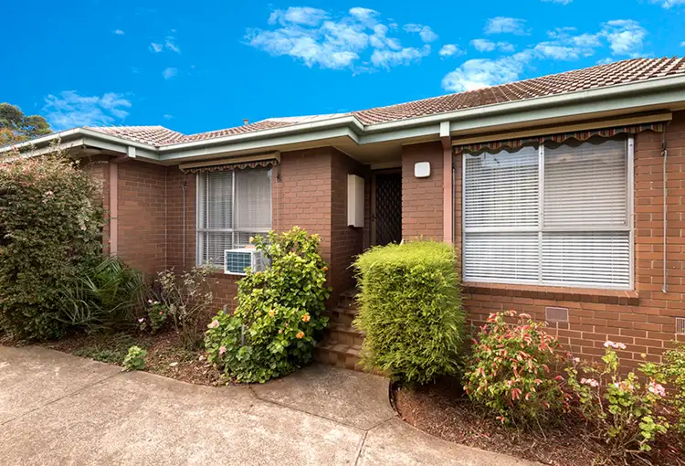 2/7 Royal Ave, Essendon North VIC 3041