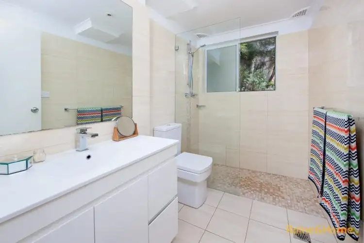 Fourth view of Homely apartment listing, 9/25 Sturdee Parade, Dee Why NSW 2099