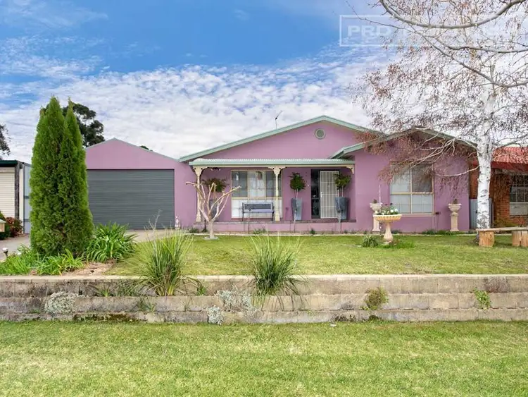 85 Pugsley Avenue, Estella NSW 2650