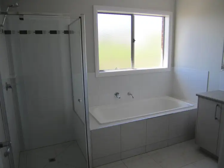Fifth view of Homely house listing, 4/8 Pads Way, Sunbury VIC 3429