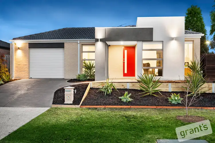 82 Gallery Way, Pakenham VIC 3810