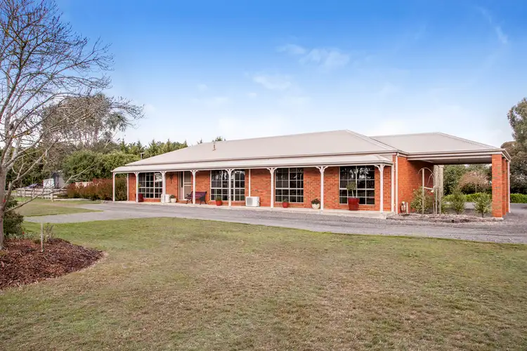 9 Whites Road, Cardigan VIC 3352
