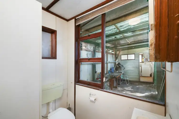 Fifth view of Homely house listing, 32 Lakedge Avenue, Berkeley Vale NSW 2261