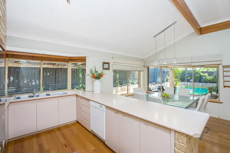 7 Jarman Close, Kardinya WA 6163