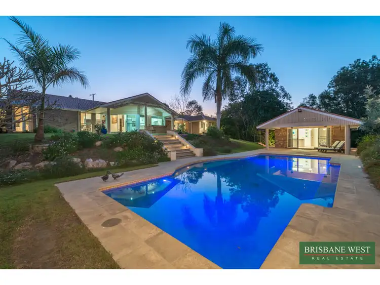 5 Nioka Street, Brookfield QLD 4069