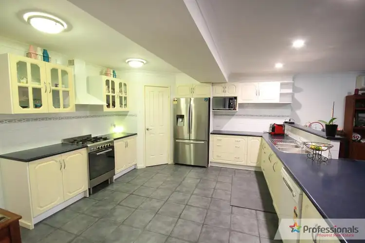 16 Adelina Court, Camillo WA 6111