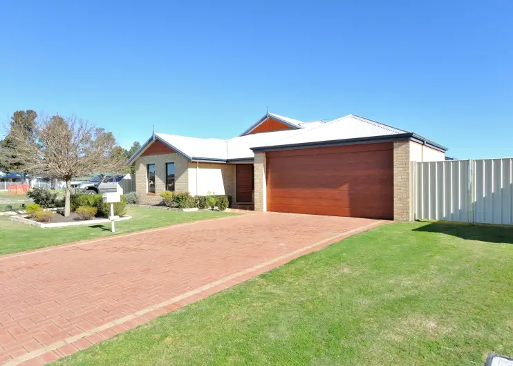 Third view of Homely house listing, 25 Sunset Circle, Pinjarra WA 6208