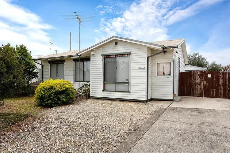 106 Robin Ave, Norlane VIC 3214