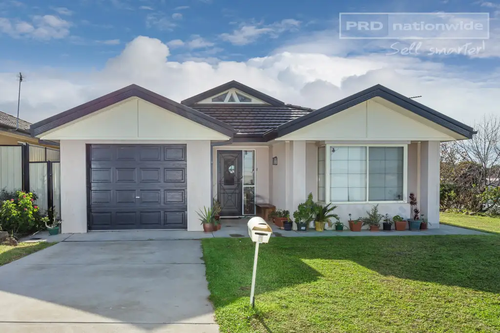 Main view of Homely house listing, 3/32 Avocet Drive, Estella NSW 2650