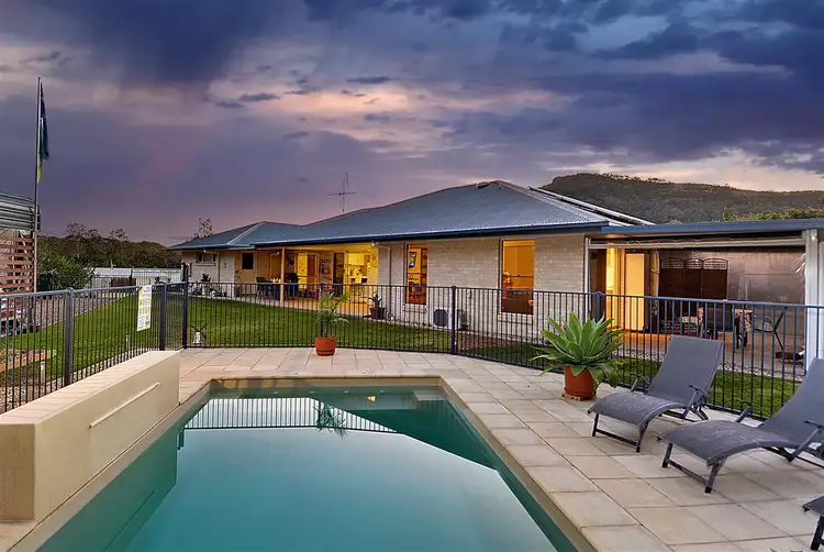 7 Taryn Close, Glass House Mountains QLD 4518