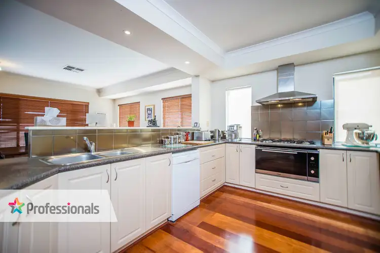 Fifth view of Homely house listing, 6 Kulin Pass, Canning Vale WA 6155