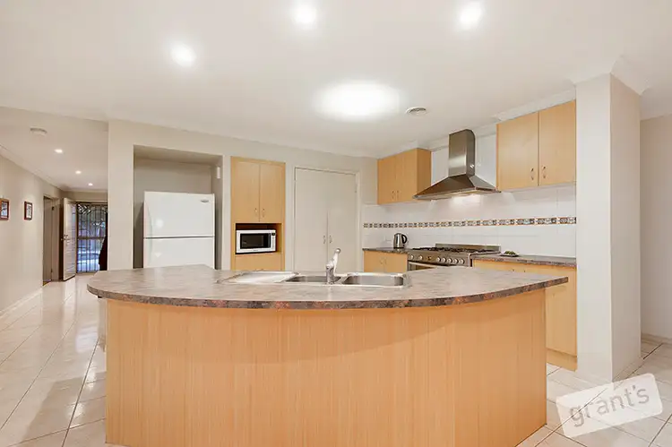 Fourth view of Homely house listing, 14 Sundial Court, Berwick VIC 3806