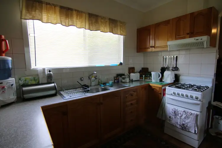 Third view of Homely house listing, 5 Patricia Street, Bairnsdale VIC 3875