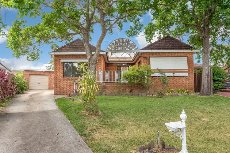 16 Burrows Avenue, Chester Hill NSW 2162