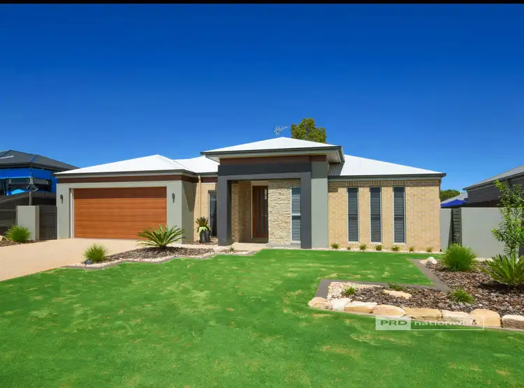 17 Yarrow Close, Middle Ridge QLD 4350