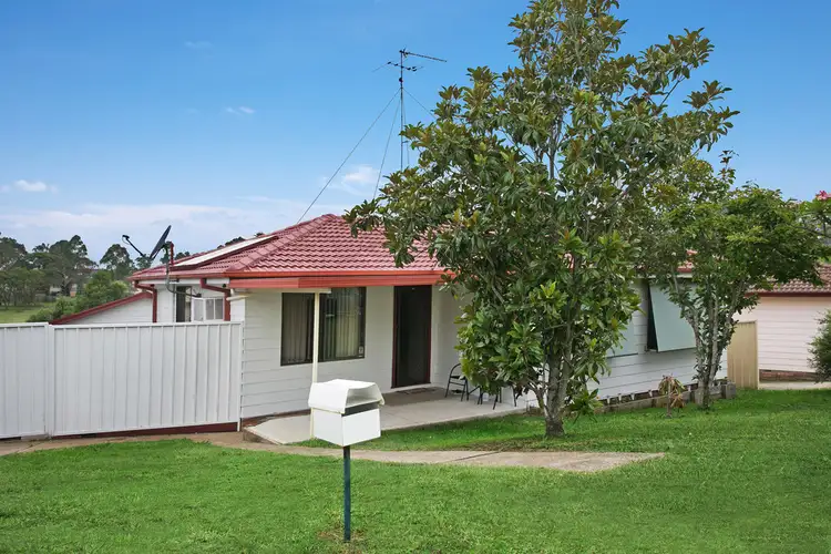 33 Hague Street, Rutherford NSW 2320