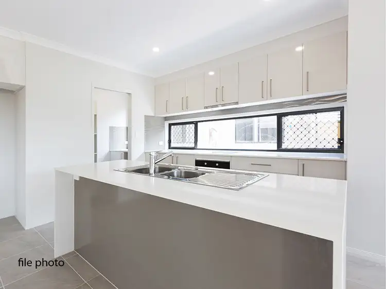 Sixth view of Homely house listing, 4 Flinders circ, Fitzgibbon QLD 4018