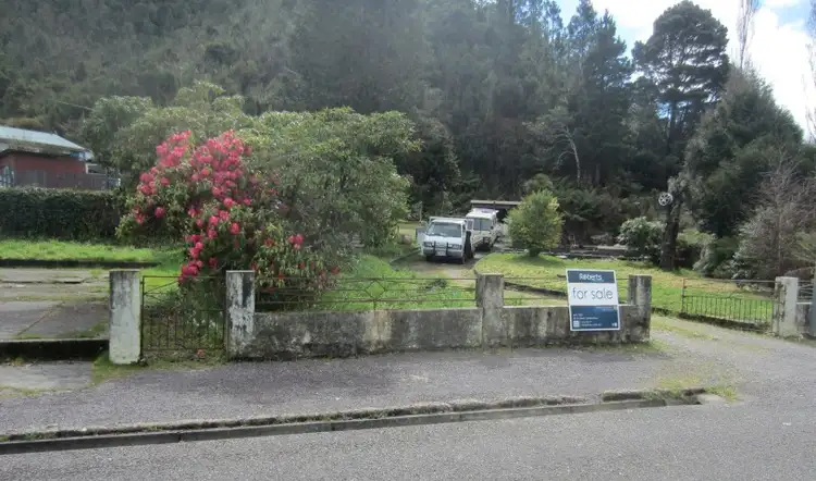 66 Esplanade, Queenstown TAS 7467