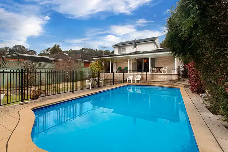 13 Lochiel Road, Engadine NSW 2233