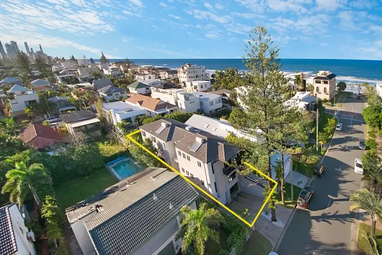 9B Tamborine Street, Mermaid Beach QLD 4218