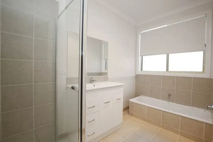 Fifth view of Homely house listing, 32 Canopus Crescent, Lara VIC 3212
