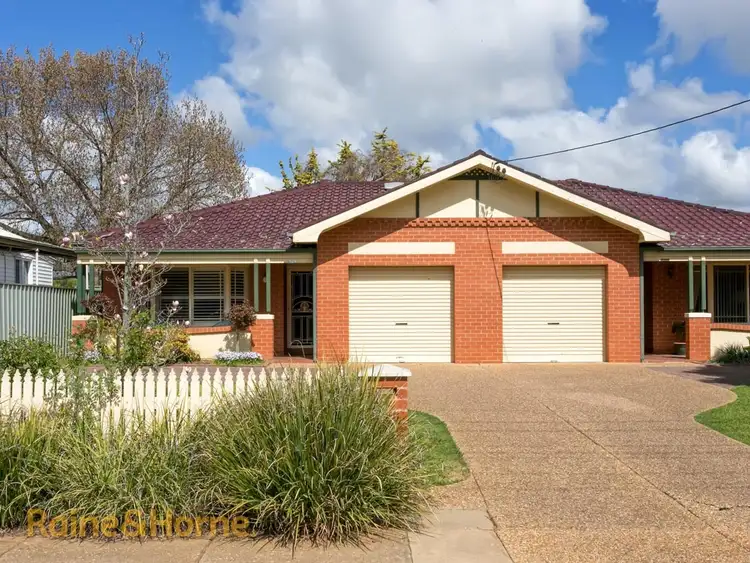 Main view of Homely villa listing, 1/112 Urana Street, Turvey Park NSW 2650