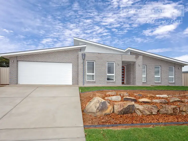 75 Barmedman Ave, Gobbagombalin NSW 2650