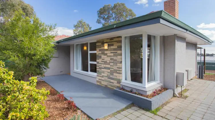 14 Vistula Terrace, Kelmscott WA 6111