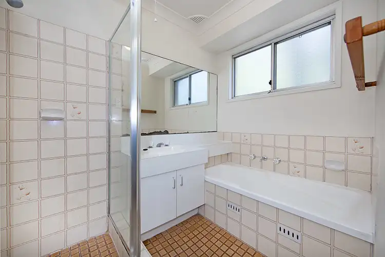 Sixth view of Homely house listing, 25 Sherwood Drive, Springfield NSW 2250