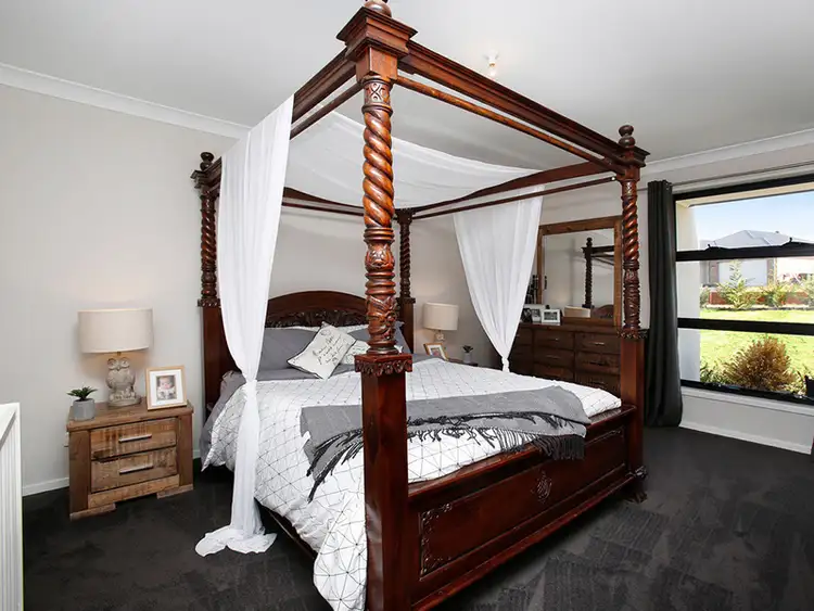 Third view of Homely house listing, 5 Darraby Drive, Moss Vale NSW 2577