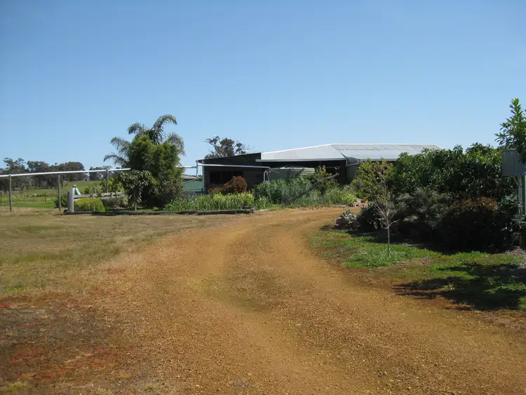 232 Bunker Road, Kendenup WA 6323