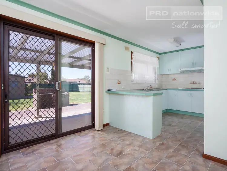 Second view of Homely house listing, 7 Undurra Drive, Glenfield Park NSW 2650
