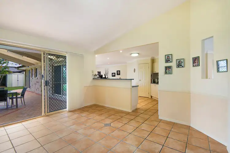 Sixth view of Homely house listing, 24 CLEARMOUNT CRESCENT, Carindale QLD 4152