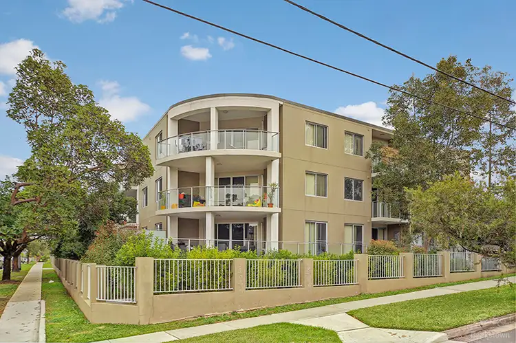 13/38 Cairds Avenue, Bankstown NSW 2200