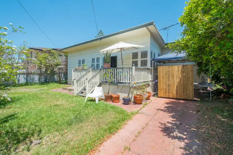 44 Redbank Road, Redcliffe QLD 4020