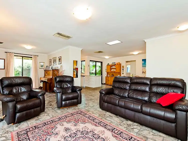 Seventh view of Homely house listing, 39 Chartwell Way, Swan View WA 6056