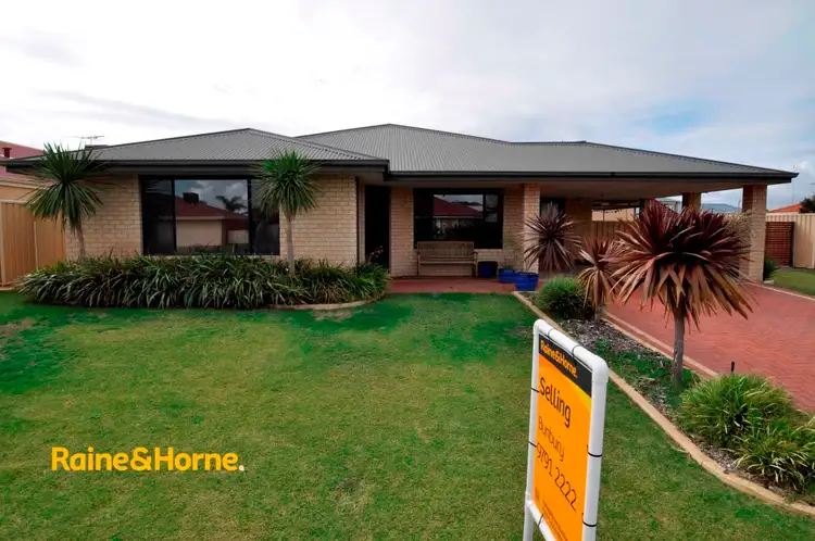 3 Cleveland Bay Avenue, Eaton WA 6232
