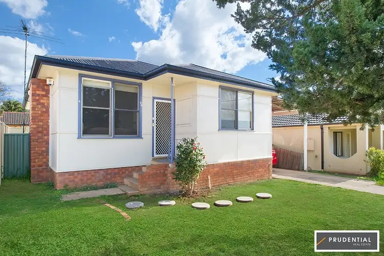 69 Chamberlain Street, Campbelltown NSW 2560