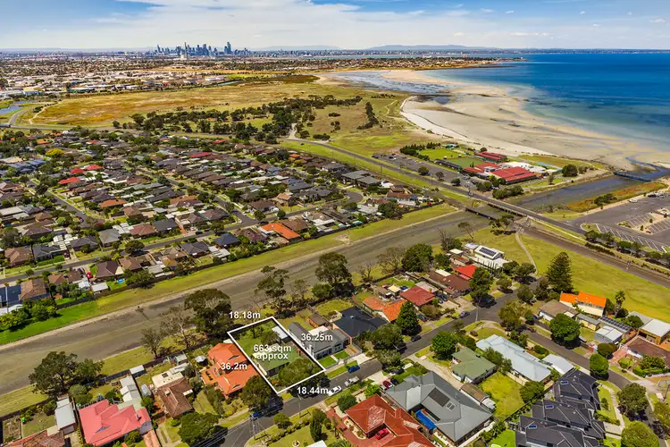 16 Cambridge, Seaholme VIC 3018