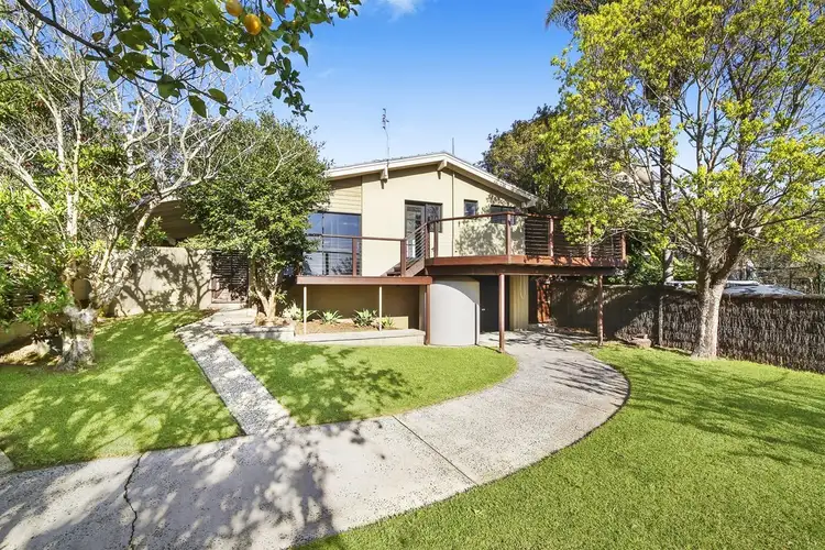 215 Avoca Drive, Green Point NSW 2251