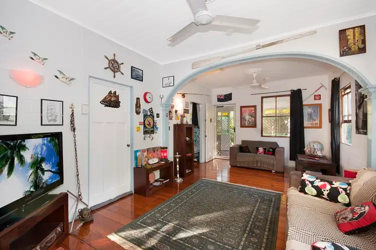 16 Fifth Avenue, South Townsville QLD 4810