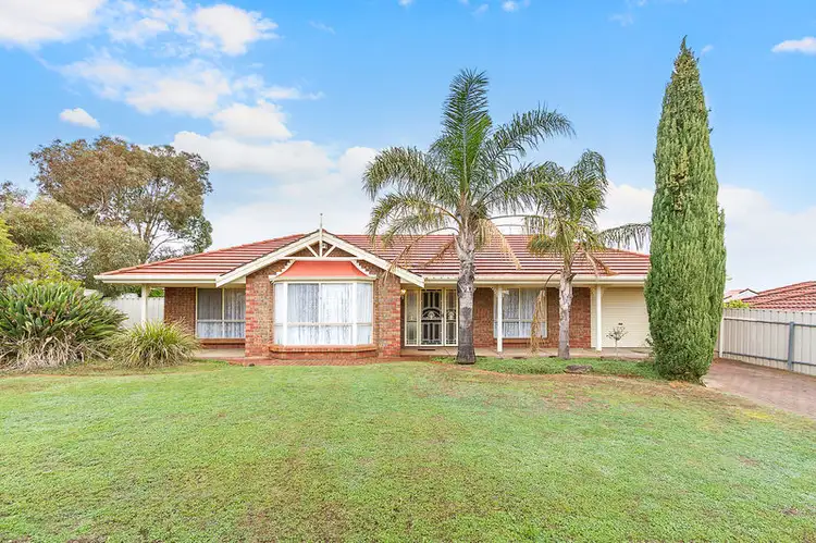9 Reginald Parade, Craigmore SA 5114