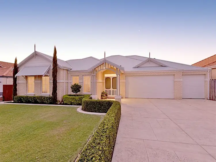 9 Petworth Drive, The Vines WA 6069