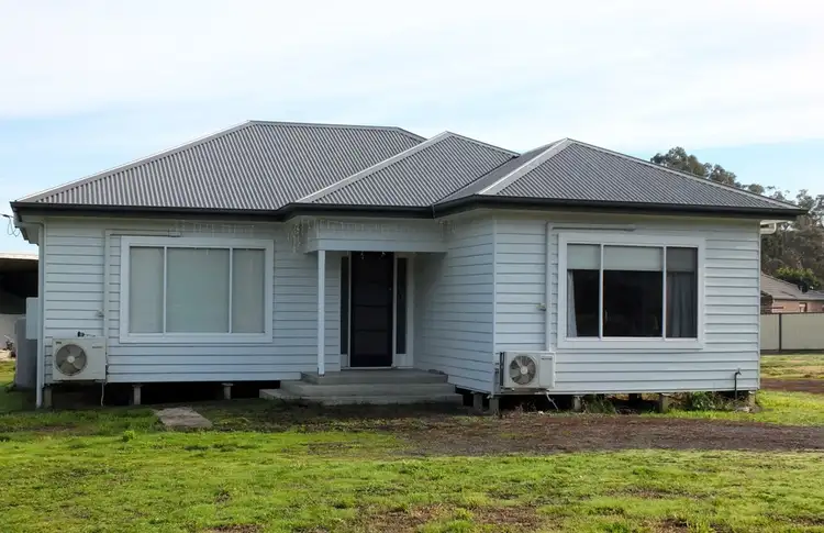 2 Napier Street, Avoca VIC 3467