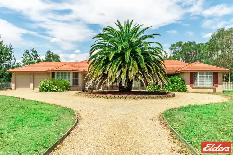 8 Bordeaux Place, Orchard Hills NSW 2748