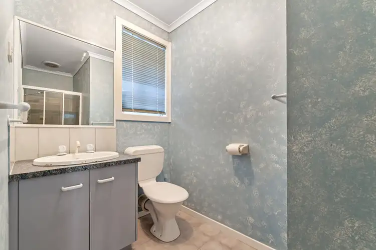 Fifth view of Homely house listing, 19 Newlyn Drive, Craigieburn VIC 3064