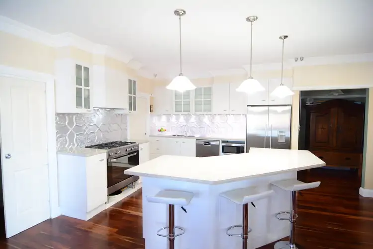 12 Thompson Road, Robe SA 5276